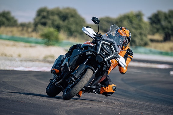 KTM 1390 Super Adventure S EVO - MORE IS MORE 11 of 30