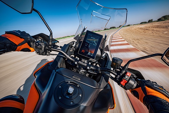 KTM 1390 Super Adventure S EVO - MORE IS MORE 16 of 30