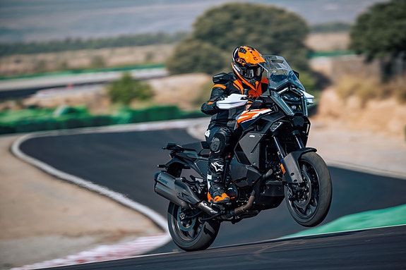 KTM 1390 Super Adventure S EVO - MORE IS MORE 10 of 30