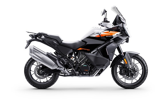 KTM 1390 Super Adventure S EVO - MORE IS MORE 18 of 30