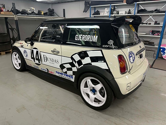 MINI Cooper S 27 of 27