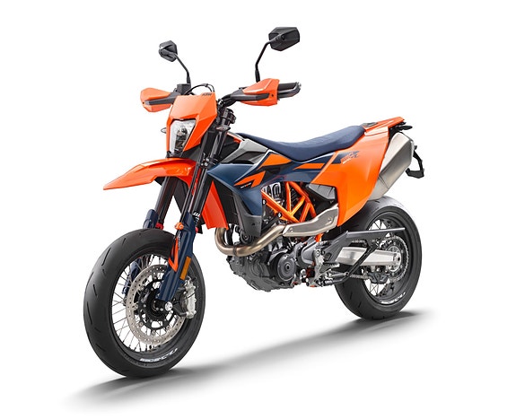 KTM 690 SMC R – STOP GROWING UP 14 of 19