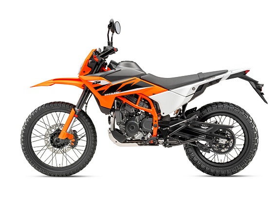 KTM 125 Enduro R – KEEP YOUR INNER CHILD WILD 9 of 11