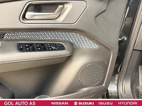 Nissan Ariya 17 of 26