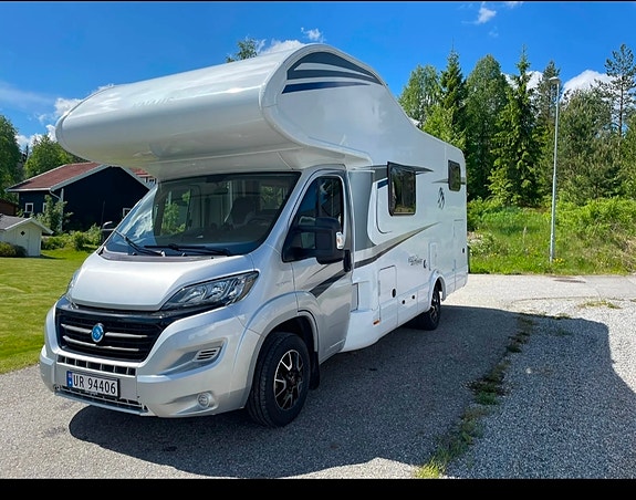 Knaus Skytraveller 650 2 of 13