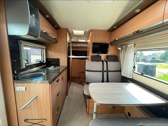Knaus Skytraveller 650 5 of 13