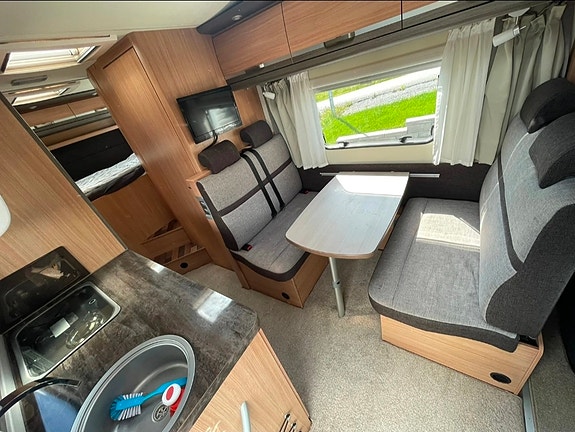 Knaus Skytraveller 650 6 of 13