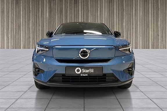 Volvo C40 2 of 5