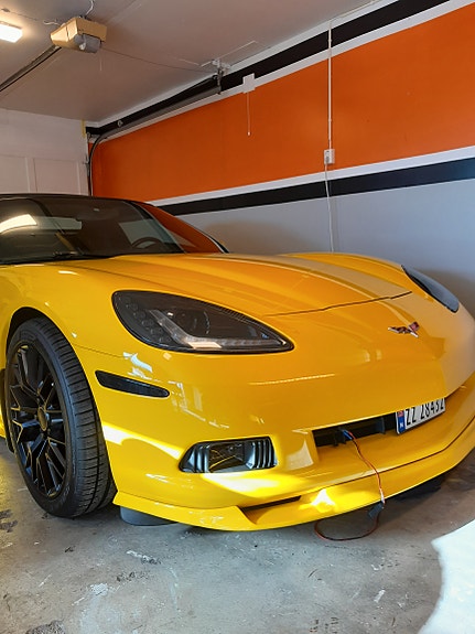 Chevrolet Corvette 11 of 12