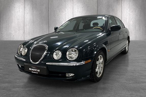 Jaguar S-TYPE 3 of 5