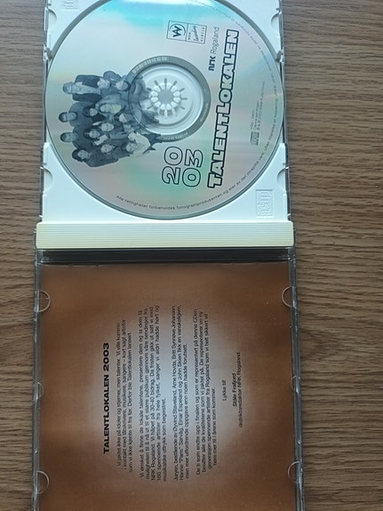 Product image 3 of 3
