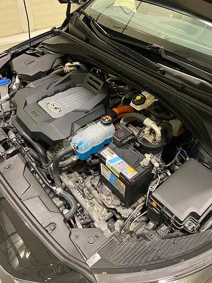 Hyundai IONIQ 21 of 22