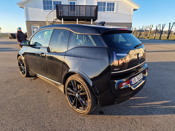 BMW i3 4 of 15