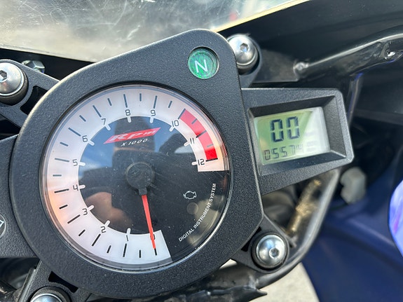 Yamaha TZR 50 2 of 5