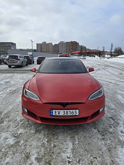 Tesla Model S 5 of 16