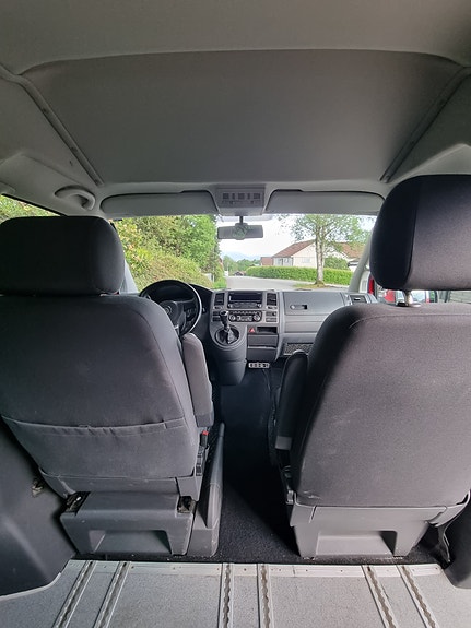 Volkswagen Caravelle 13 of 14