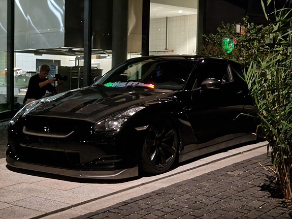 Nissan GT-R 10 of 27