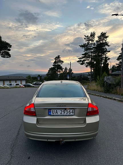 Volvo S80 6 of 30