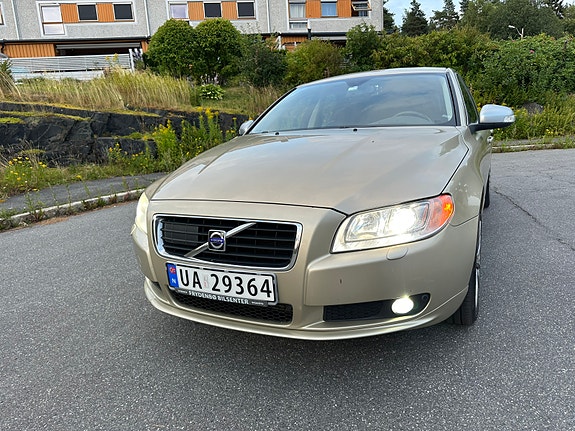 Volvo S80 2 of 30