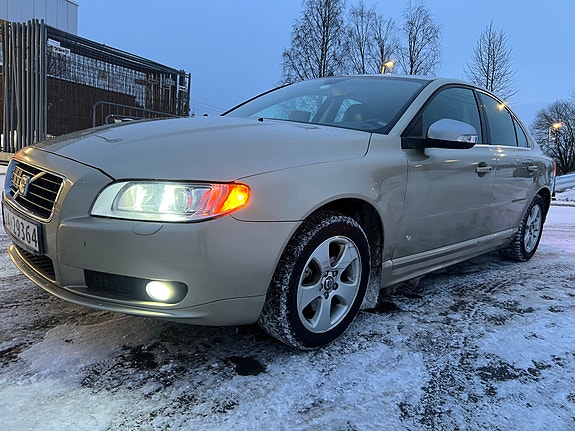 Volvo S80 18 of 30