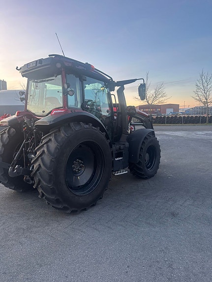 Valtra G135 Versu Laster og Fronthydraulikk 2024, kr 1 299 000,-