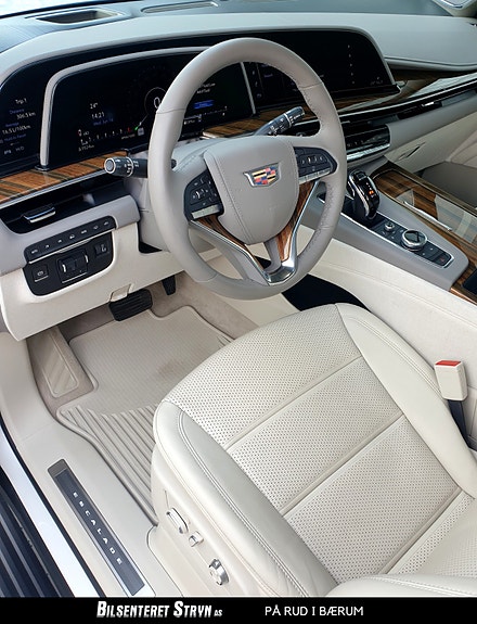 Cadillac Escalade 8 of 22