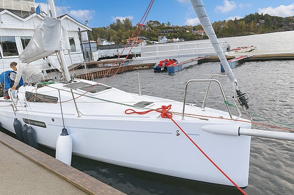 Beneteau First 27 kombinerer sporty seilegenskaper med trygghet og komfort 2 of 5