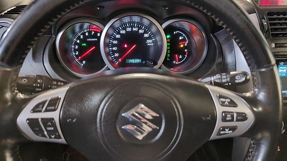 Suzuki Grand Vitara 5 of 5
