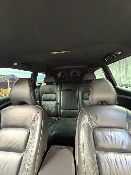 Volvo V70 9 of 14