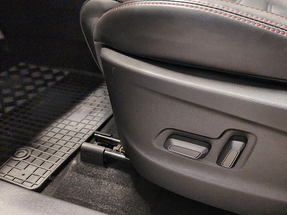Maxus Euniq 6 9 of 21