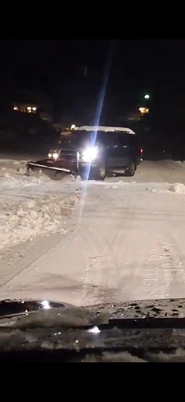 Chevrolet Suburban 15 of 15