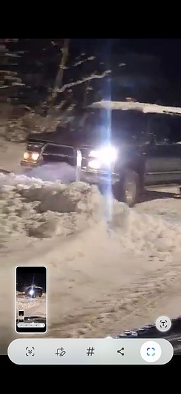 Chevrolet Suburban 13 of 15
