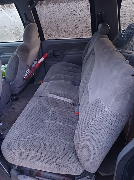 Chevrolet Suburban 9 of 15