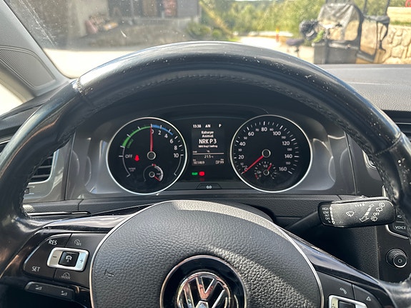 Volkswagen e-Golf VII 15 of 16