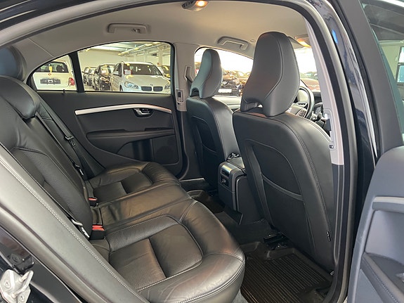 Volvo S80 24 of 30