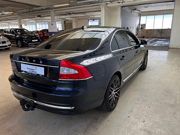 Volvo S80 5 of 5