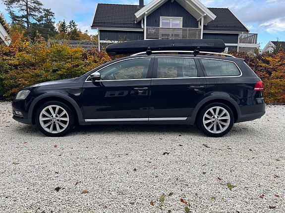 Volkswagen Passat 2 of 9