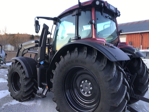 Valtra N174D  SJEKK TIMER 2021, kr 1 319 000,-