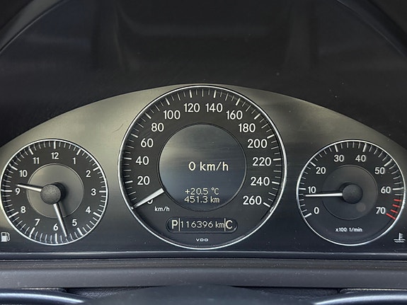 Mercedes-Benz CLK350 22 of 30
