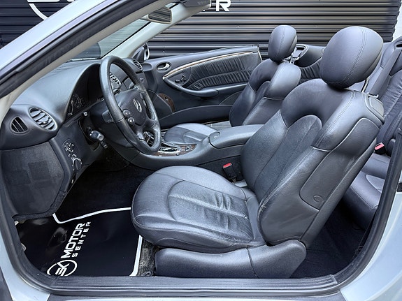Mercedes-Benz CLK350 30 of 30