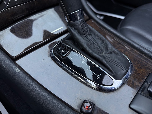 Mercedes-Benz CLK350 29 of 30