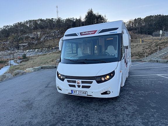 Challenger Sirius 3078XLB M2018 2 of 19