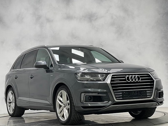 Audi Q7 3 of 30
