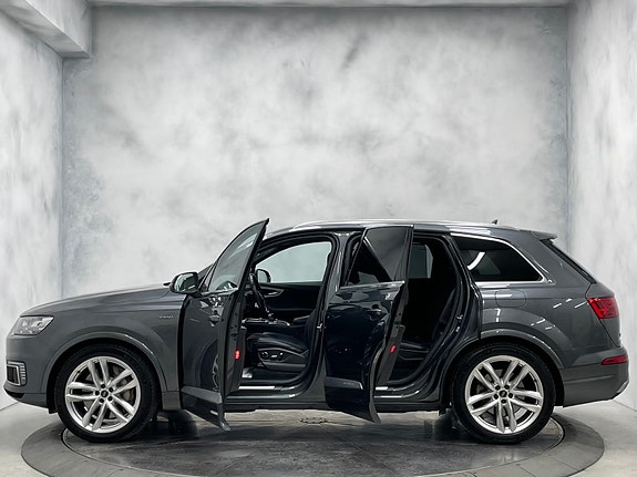 Audi Q7 16 of 30