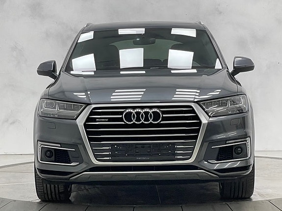 Audi Q7 4 of 30