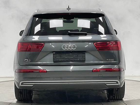 Audi Q7 15 of 30