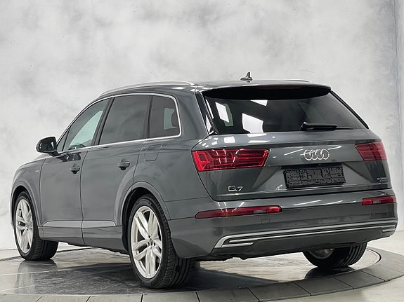 Audi Q7 13 of 30