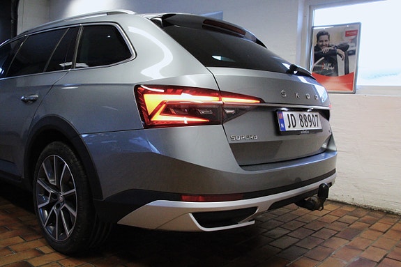 Skoda Superb 8 of 26