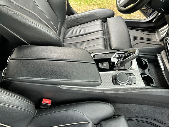 BMW 530e 26 of 30