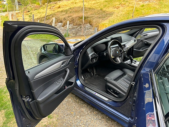 BMW 530e 21 of 30